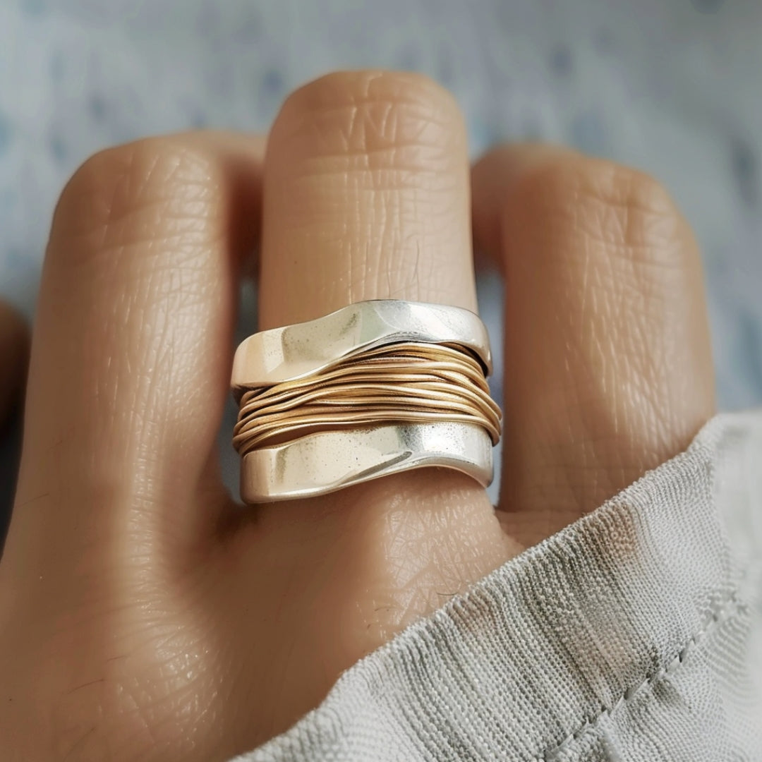 Aurora Such®| Anillo de Plata con Hilos Dorados