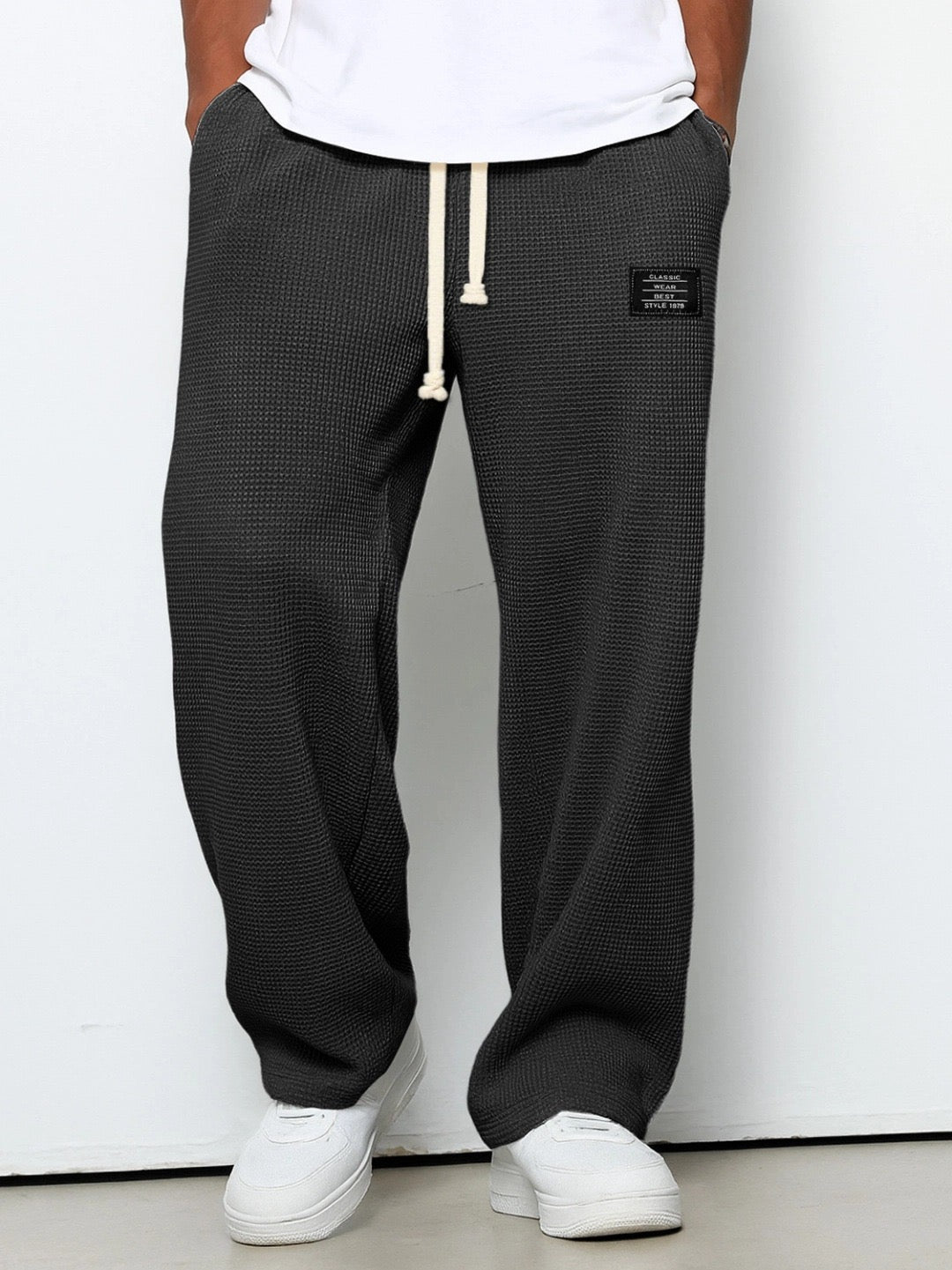Aurora Such®| Pantalón Hombre Corte Cómodo y Elegante